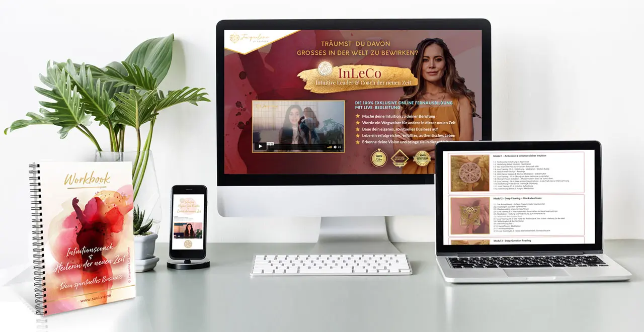 Intuitive Leaderin der neuen Zeit Fernausbildung auf Schreibtisch